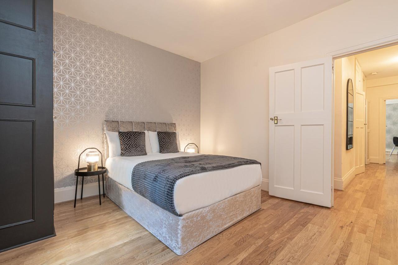 Charming 2 Bedroom Flat In Kensington High Street ロンドン エクステリア 写真