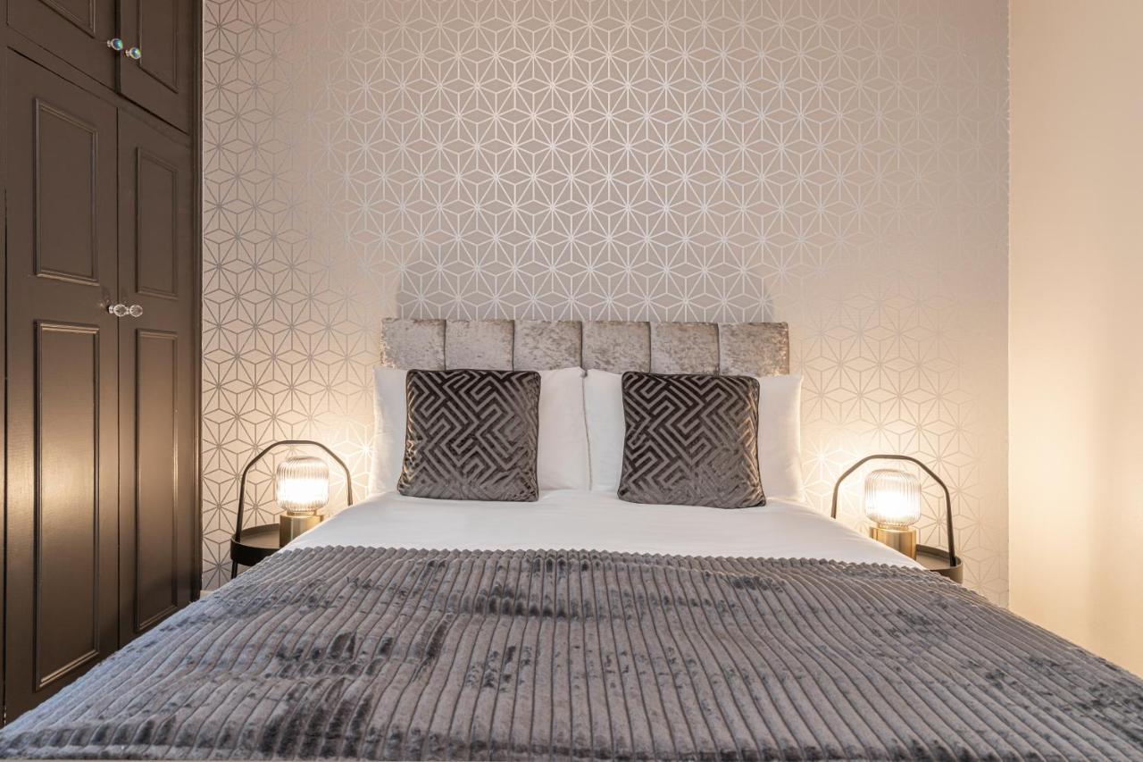 Charming 2 Bedroom Flat In Kensington High Street ロンドン エクステリア 写真