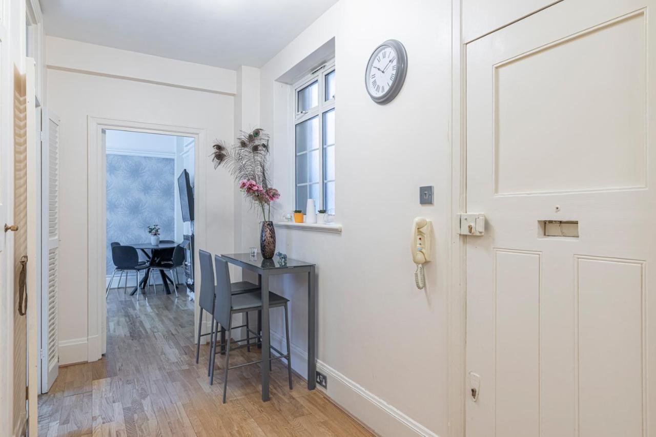 Charming 2 Bedroom Flat In Kensington High Street ロンドン エクステリア 写真