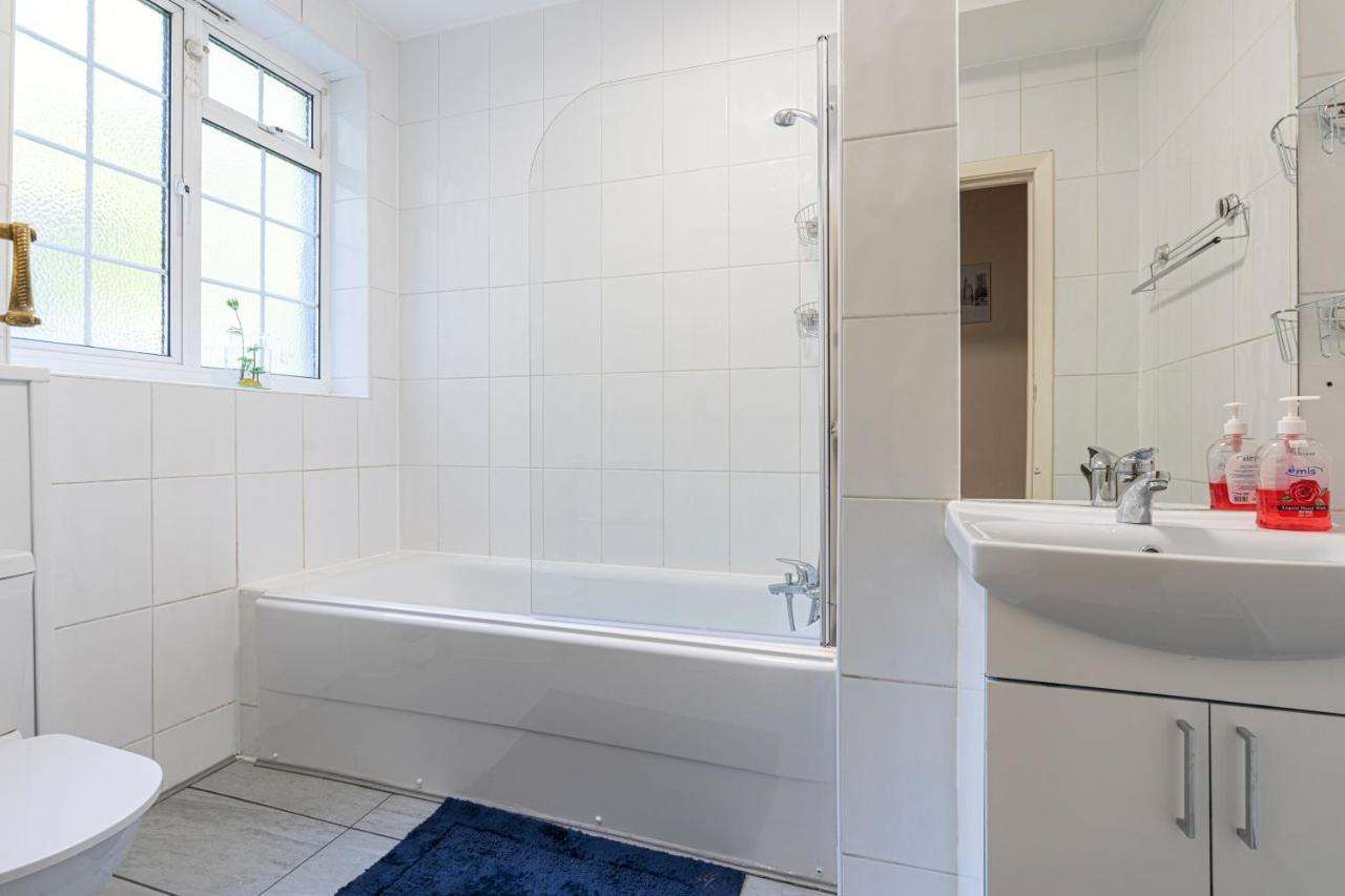Charming 2 Bedroom Flat In Kensington High Street ロンドン エクステリア 写真